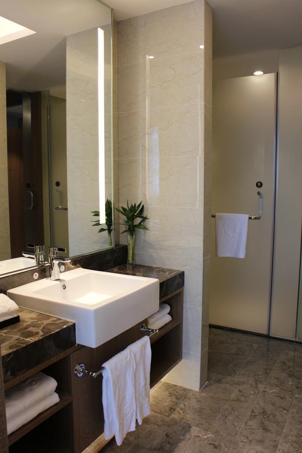 Southern-Club Station 1 Hotel-Free Canton Fair Shuttle Bus Экстерьер фото